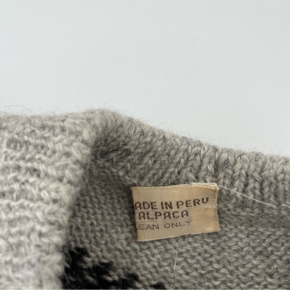 Vintage Aplaca Sweater Small/Medium - Picture 2 of 7